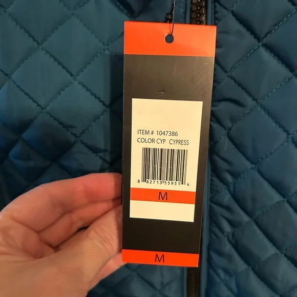 NWT Andrew Marc Women’s Quilted Fitted Vest Size Medium - Picture 6 of 12